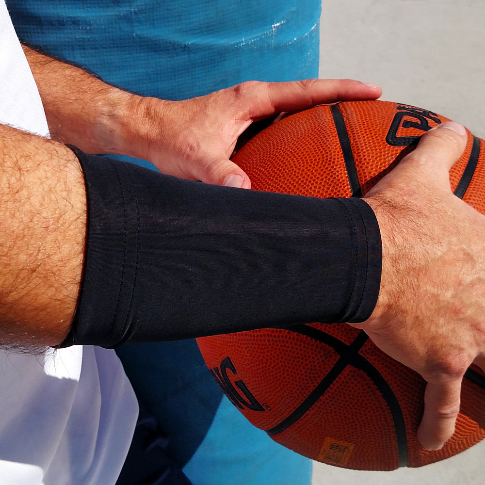 Actie oor angst BASELINE Black Wrist 6 Inch Basketball Recovery Sleeves | iM Sports – iM  Sports Sleeves